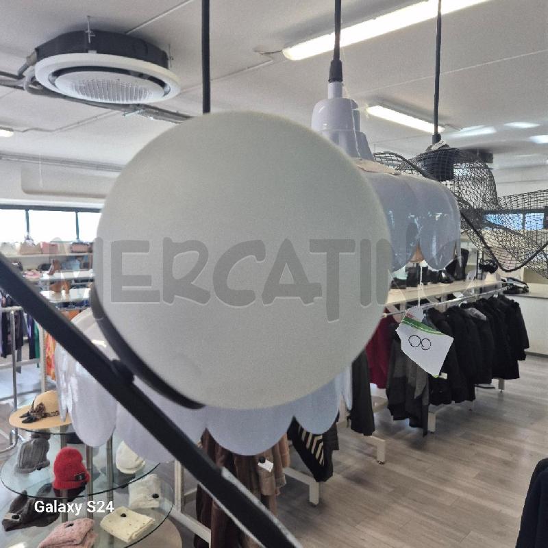 LAMPADARIO IN FERRO CON DUE LUCI | Mercatino dell'Usato Corciano 2