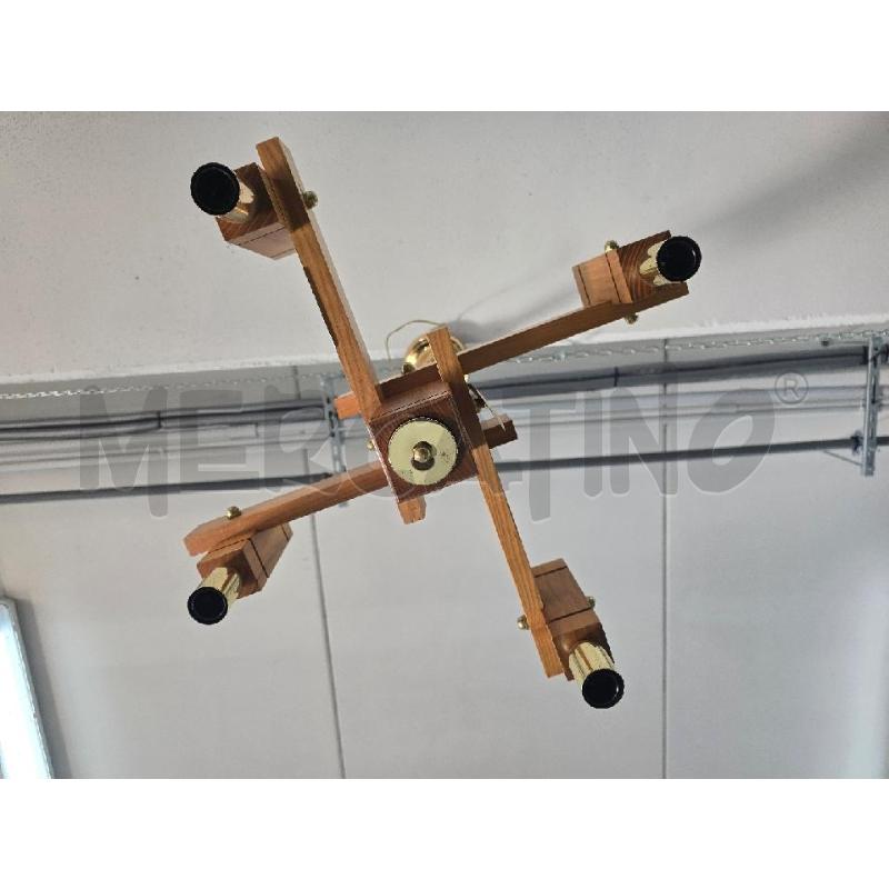 LAMPADARIO LEGNO 4  LUCI | Mercatino dell'Usato Corciano 3