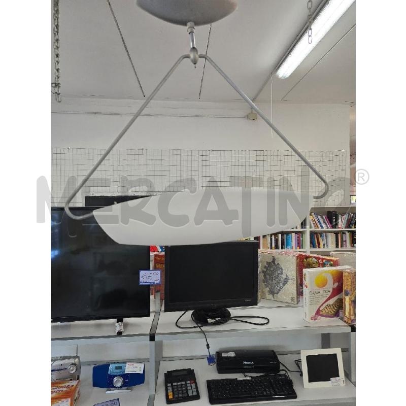 LAMPADARIO VETRO BIANCO SATINATO STILE MODERNO | Mercatino dell'Usato Corciano 1