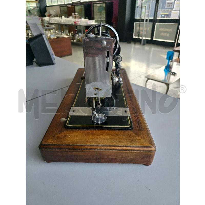 MACCHINA CUCIRE NECCHI | Mercatino dell'Usato Corciano 4