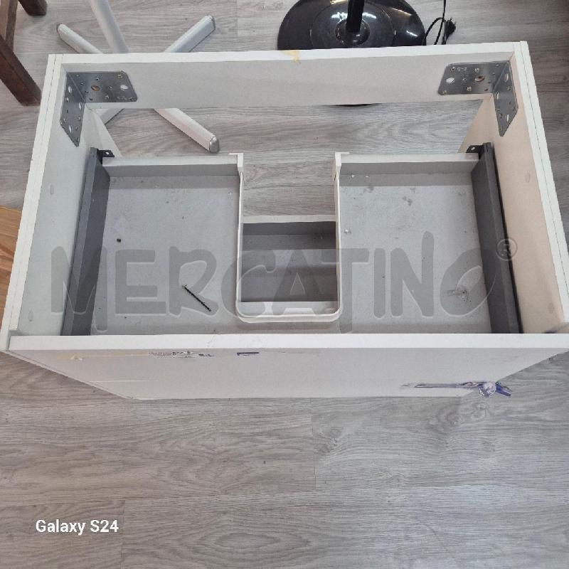 MOBILETTO BAGNO BIANCO SOSPESO | Mercatino dell'Usato Corciano 2
