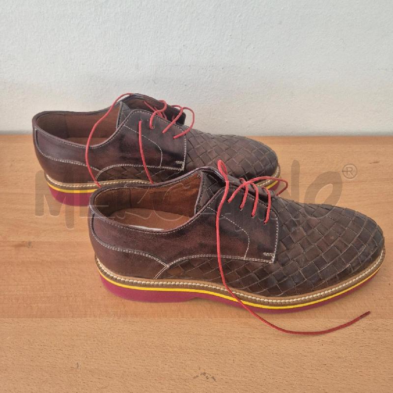 MOCASSINI UOMO ANTICA CUOIERIA NERI CON SUOLA BEIGE  | Mercatino dell'Usato Corciano 2