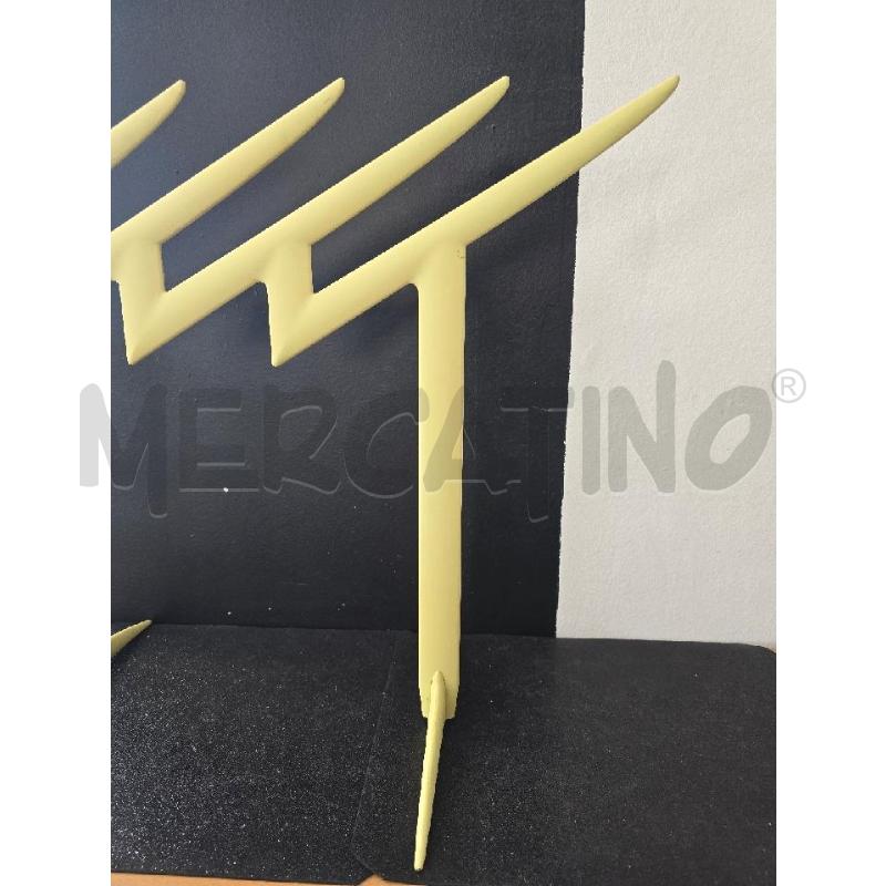 PORTA RIVISTE GIALLO PLASTICA 4 SCOMPARTI | Mercatino dell'Usato Corciano 3