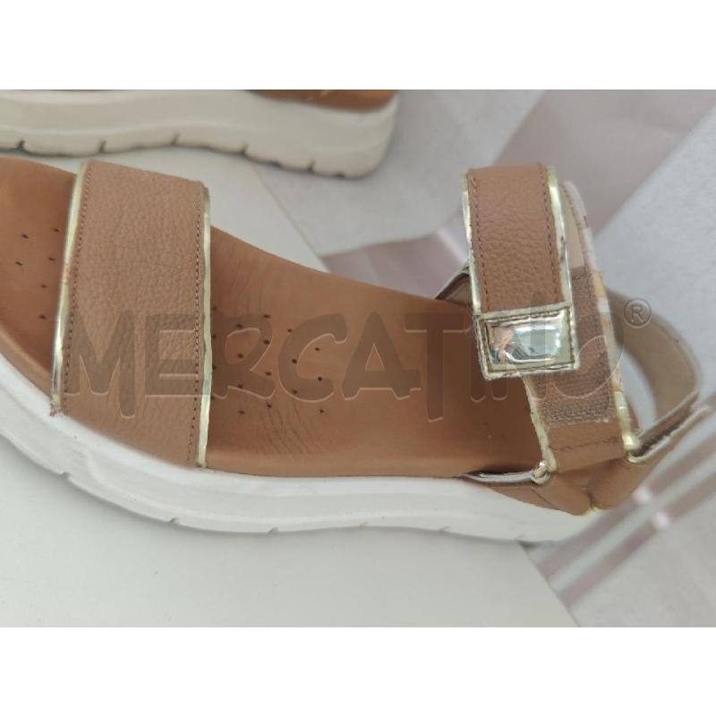 SANDALI DONNA GEOX MARRONI CON SUOLA BIANCA  | Mercatino dell'Usato Corciano 4
