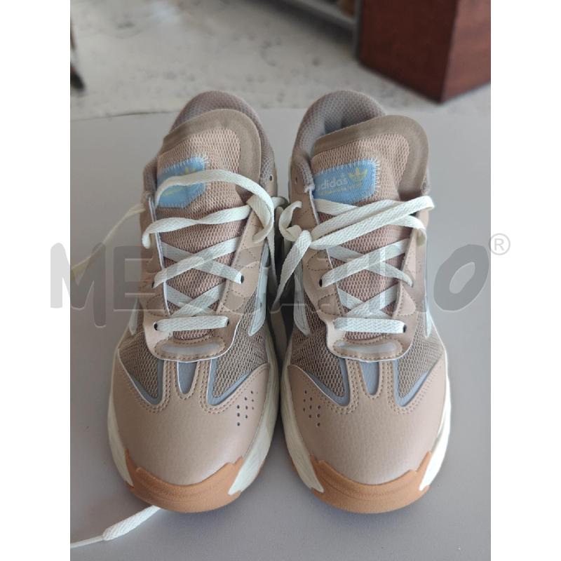 SCARPE UOMO ADIDAS BIANCHE E NOCCIOLA | Mercatino dell'Usato Corciano 1