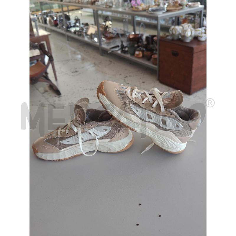 SCARPE UOMO ADIDAS BIANCHE E NOCCIOLA | Mercatino dell'Usato Corciano 5