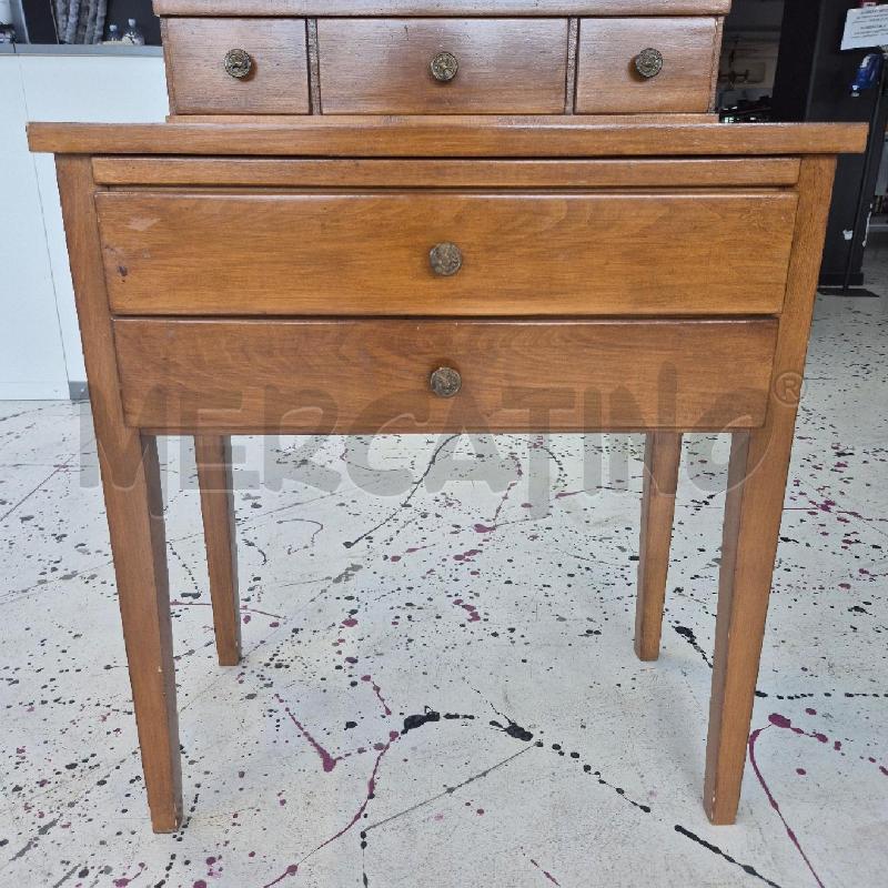 SCRIVANIA CON SPECCHIO E CASSETTI  | Mercatino dell'Usato Corciano 2