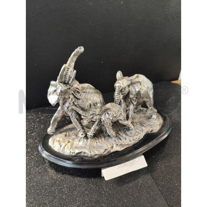 SCULTURA PICCOLA OTTAVIANI FAMIGLIA ELEFANTI BASE NERA  | Mercatino dell'Usato Corciano 1