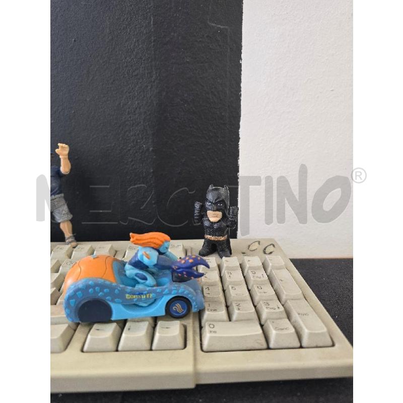 SCULTURA TASTIERA CON PERSONAGGI | Mercatino dell'Usato Corciano 4