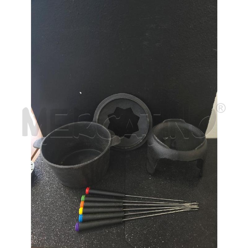 SET FONDUTA GHISA | Mercatino dell'Usato Corciano 4