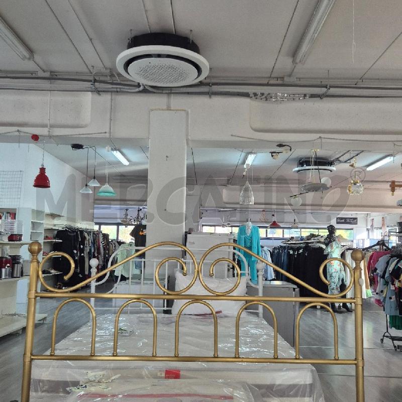 SPONDA LETTO MATRIMONIALE OTTONE  | Mercatino dell'Usato Corciano 2