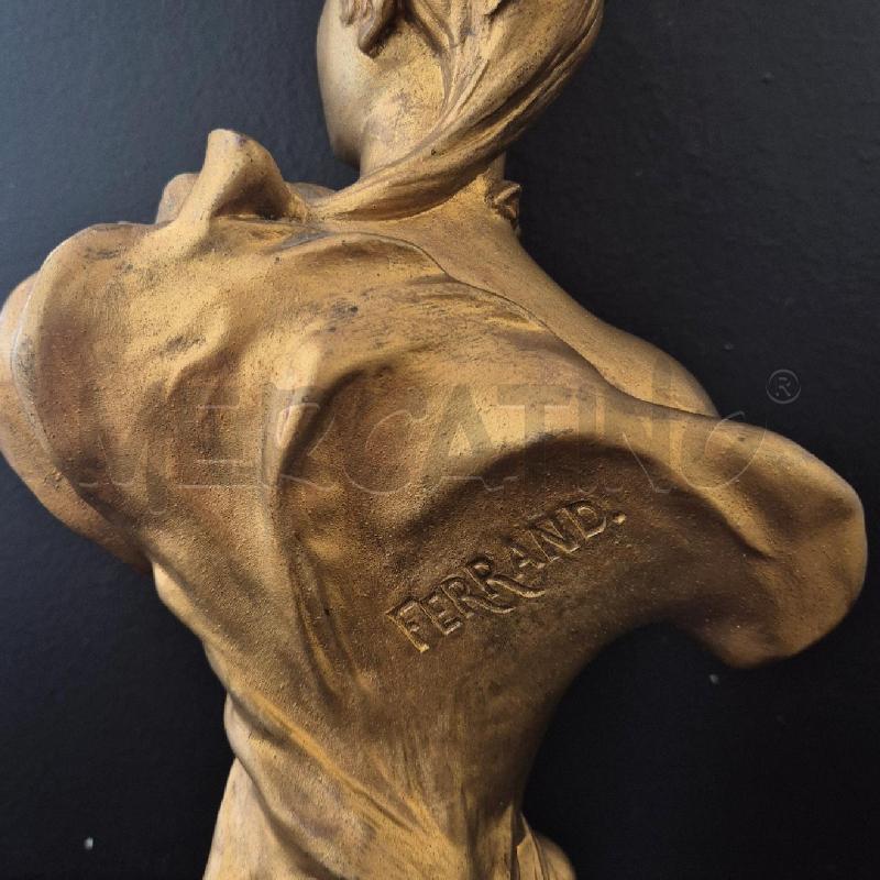 STATUETTA LEGA PIOMBO FERRAND DONNA | Mercatino dell'Usato Corciano 4