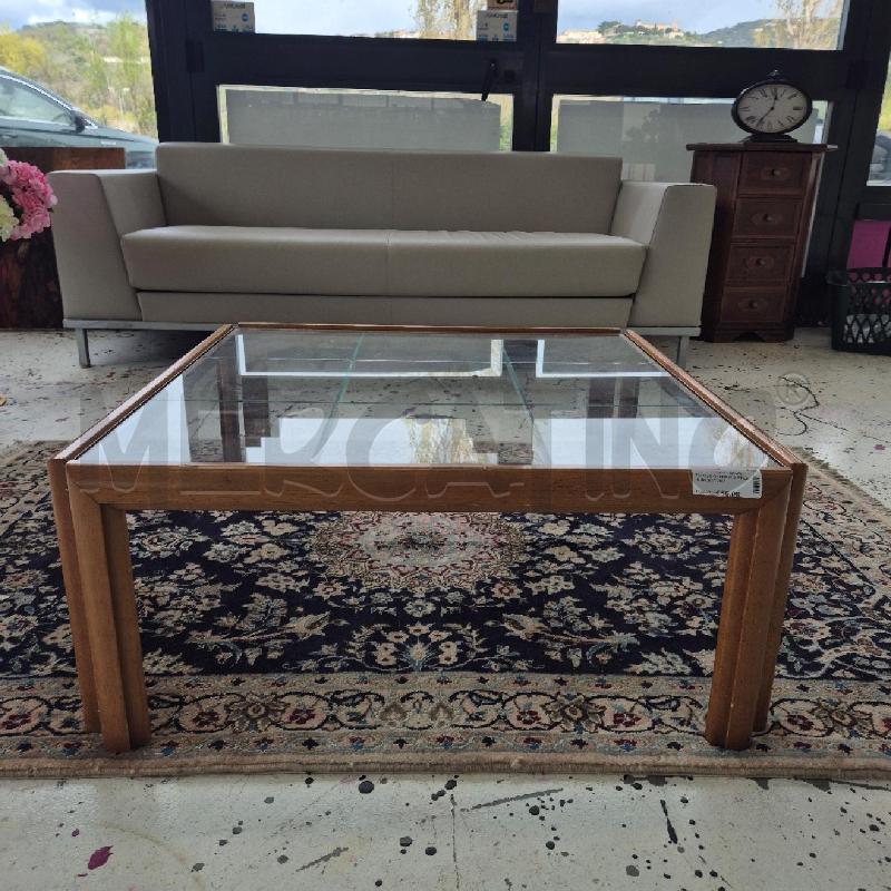 TAVOLO QUADRATO STILE MID CENTURY  | Mercatino dell'Usato Corciano 1