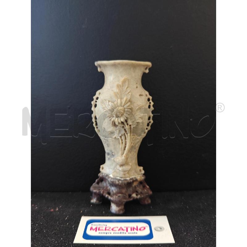 VASO CINESE IN PIETRA SAPONARIA CON ORNAMENTI SCOLPITI FIORI | Mercatino dell'Usato Corciano 1