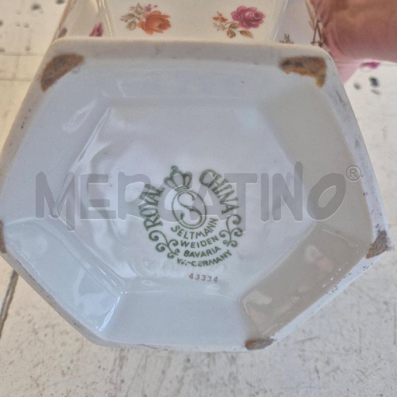 VASO CON ROSE COPERCHIO ROYAL CHINA | Mercatino dell'Usato Corciano 2