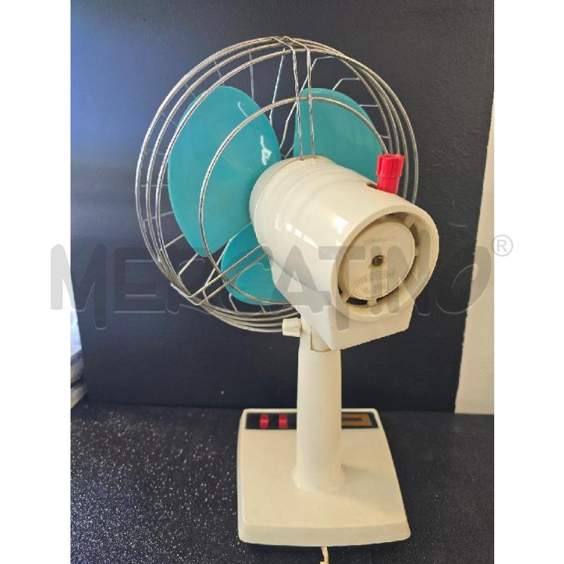 VENTILATORE CON PALE AZZURRE BASE BIANCA | Mercatino dell'Usato Corciano 3