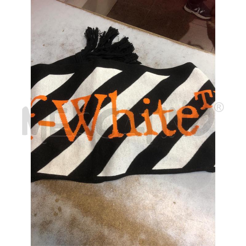 SCIARPA OFF WHITE | Mercatino dell'Usato Prato mercato nuovo 3