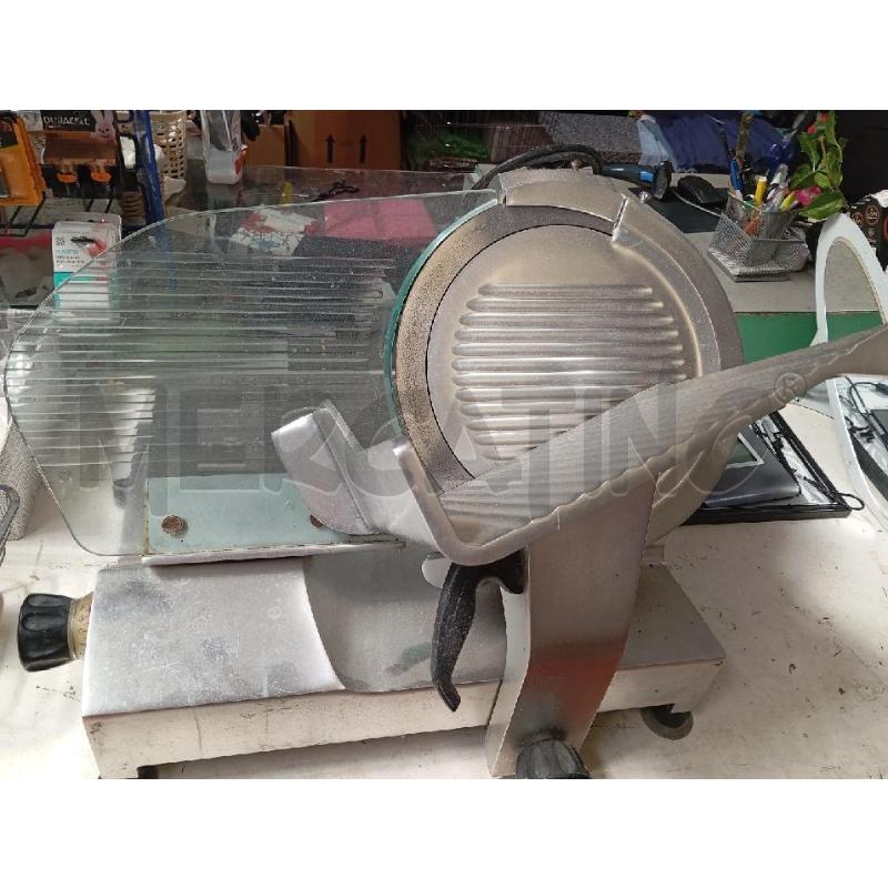 AFFETTATRICE ELETTRICA OMEGA | Mercatino dell'Usato Montemurlo 1