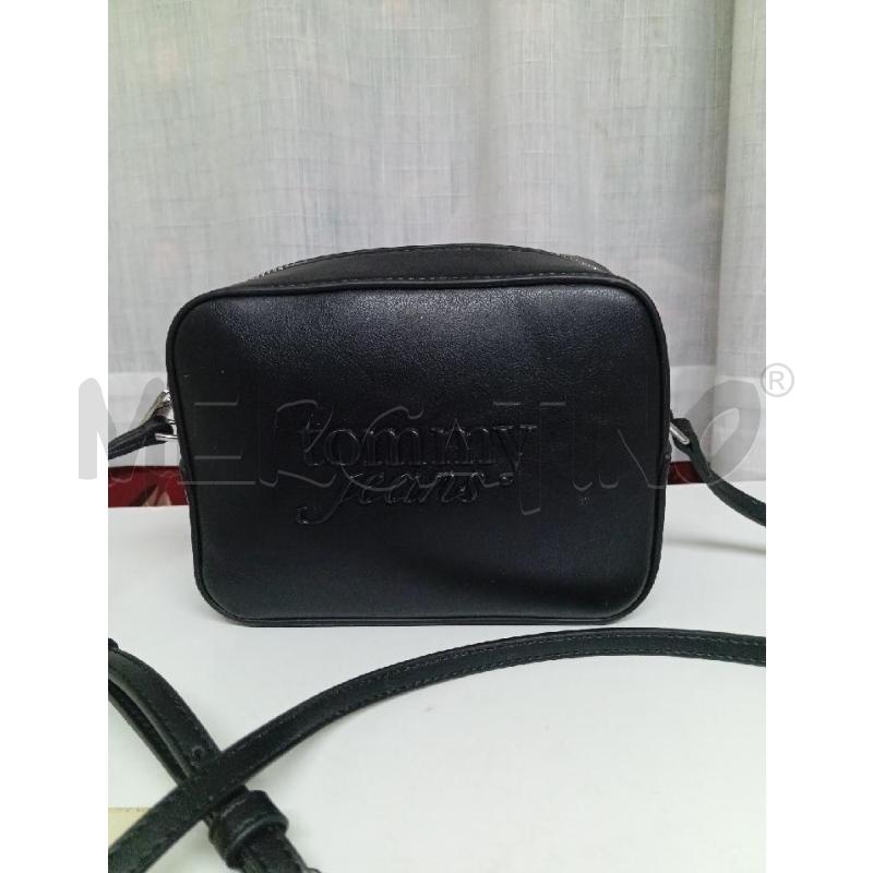 BORSETTA DONNA TOMMY HILFIGER NERA | Mercatino dell'Usato Montemurlo 1