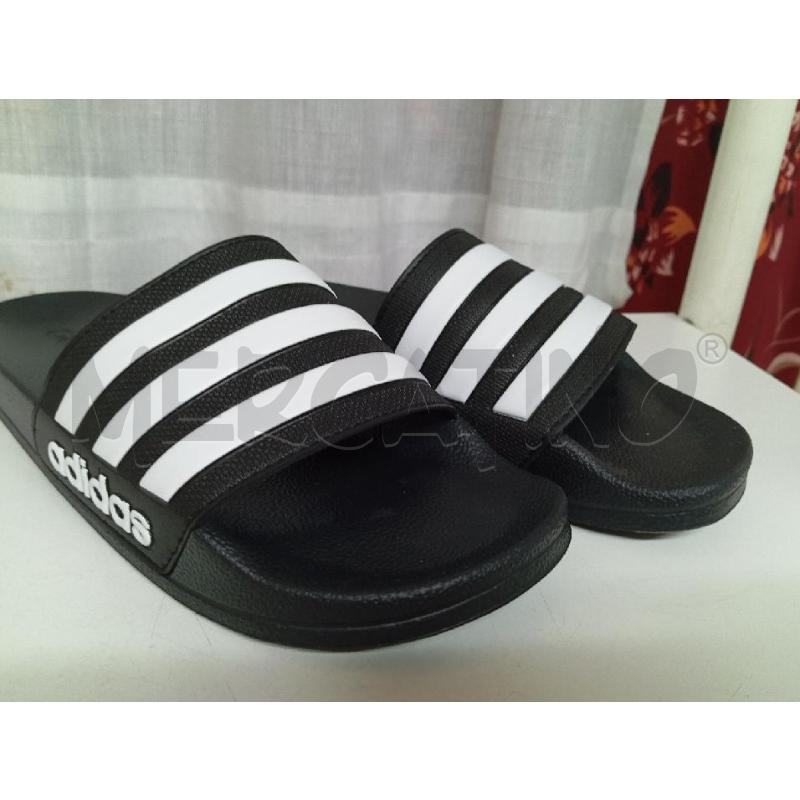 CIABATTE DONNA ADIDAS NERE E BIANCHE | Mercatino dell'Usato Montemurlo 1
