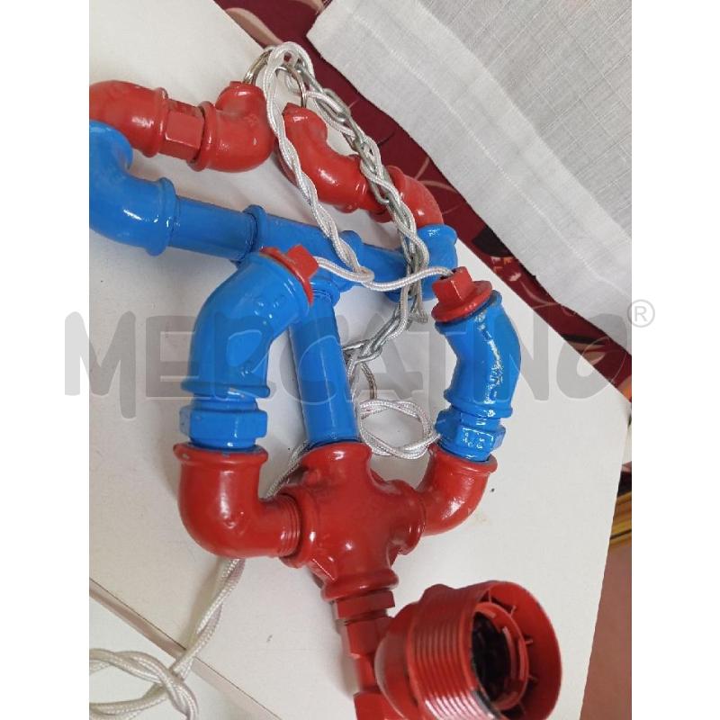 LAMPADA TUBI IDRAULICI ROSSA E BLU | Mercatino dell'Usato Montemurlo 1