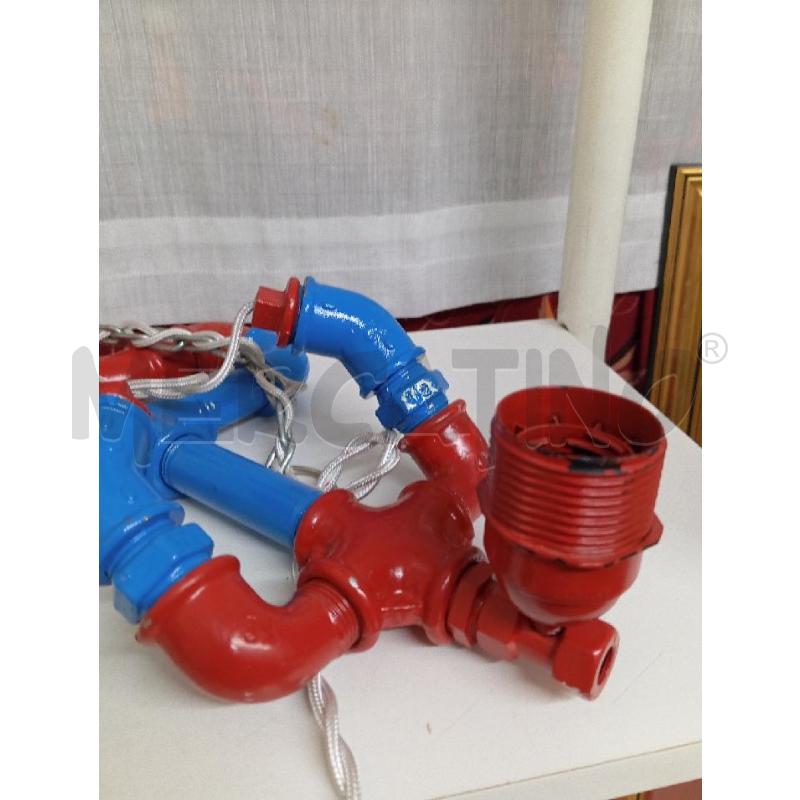 LAMPADA TUBI IDRAULICI ROSSA E BLU | Mercatino dell'Usato Montemurlo 2