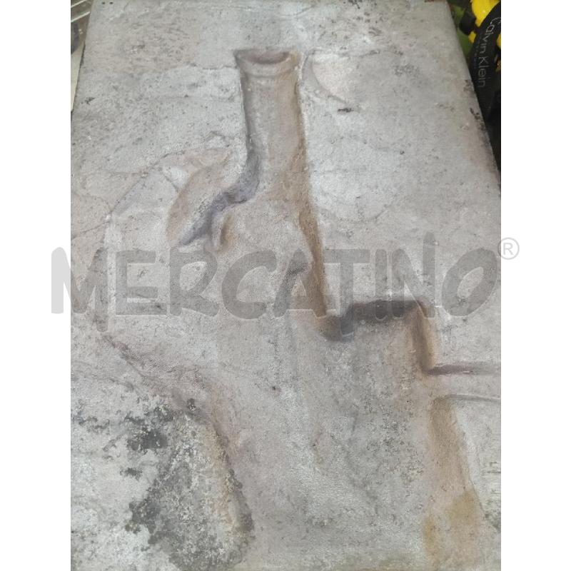 LASTRA IN GHISA A BASSO RILIEVO CASTELLO | Mercatino dell'Usato Montemurlo 3
