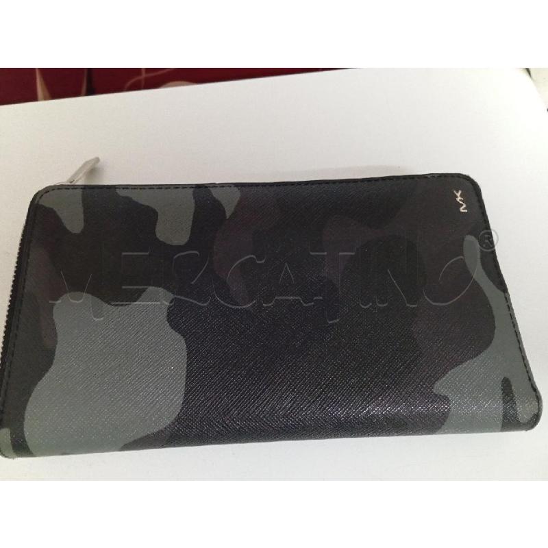 PORTA FOGLIO MICHAEL KORS GRIGIO MILITARE | Mercatino dell'Usato Montemurlo 1