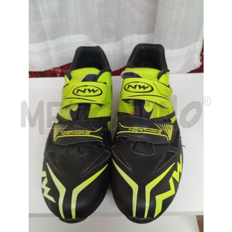 SCARPE DA CICLISMO NORTHWAVE NERE E GIALLE | Mercatino dell'Usato Montemurlo 1