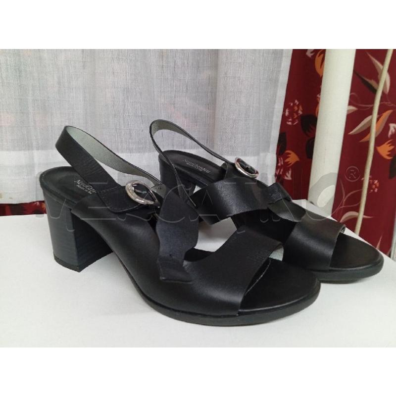 SCARPE TACCHI NEROGIARDINI NERO | Mercatino dell'Usato Montemurlo 1
