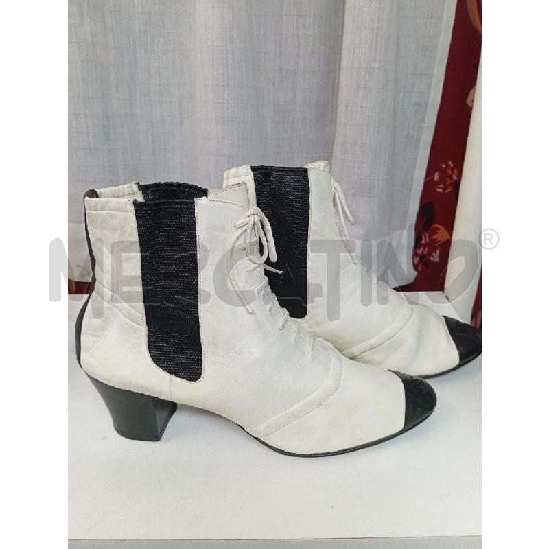 STIVALETTI DONNA CHANEL BIANCHE E NERE | Mercatino dell'Usato Montemurlo 2