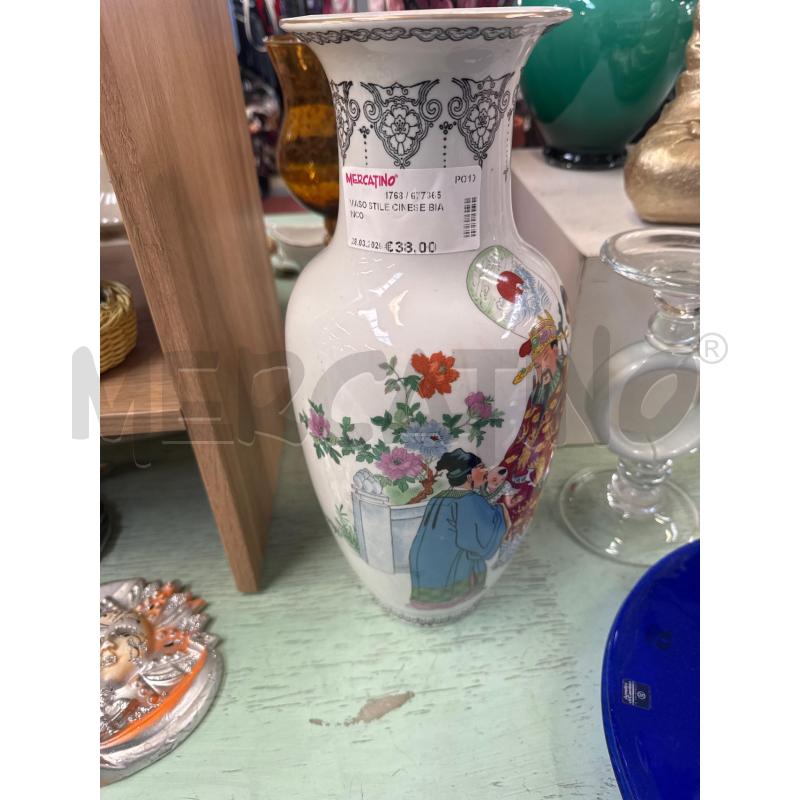 VASO STILE CINESE BIANCO | Mercatino dell'Usato Montemurlo 1