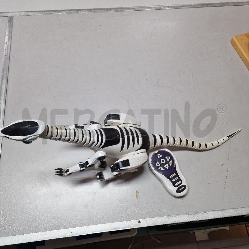 GIOCATTOLO DINOSAURO WOW WEE ROBOREPTILE CON TELECOMANDO | Mercatino dell'Usato Pavia 2