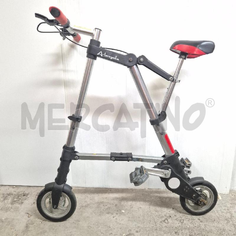 BICICLETTA PIEGHEVOLE A-BICYCLE NERA ROSSA CON BORSA  | Mercatino dell'Usato Cervia 1