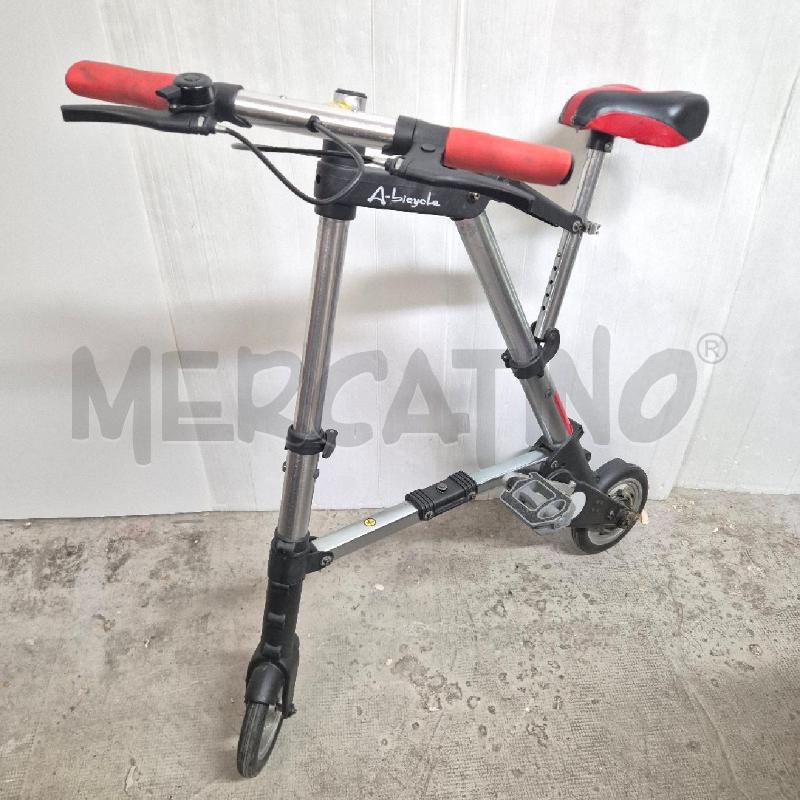 BICICLETTA PIEGHEVOLE A-BICYCLE NERA ROSSA CON BORSA  | Mercatino dell'Usato Cervia 4
