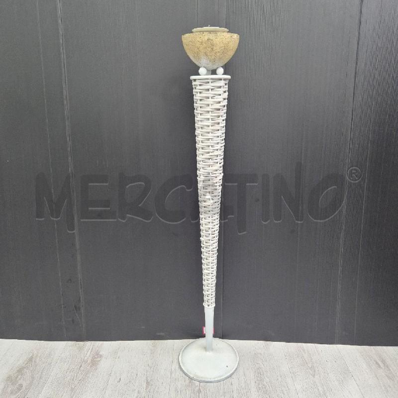 CANDELABRO BIANCO GRANDE RATAN   | Mercatino dell'Usato Cervia 1