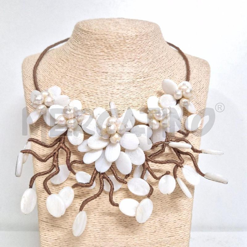 COLLANA OTTAVIANI CON FIORI BIANCHI | Mercatino dell'Usato Cervia 1