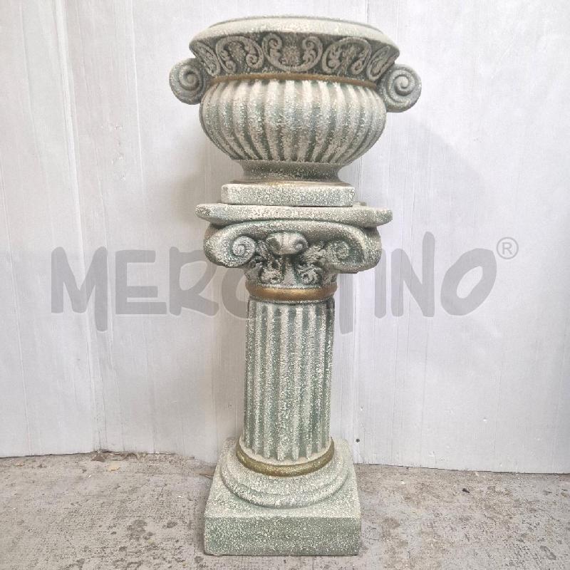 COLONNA CAPITELLO PIÙ VASO VERDE PUNTINATO RIGA DORATA RESINA | Mercatino dell'Usato Cervia 1