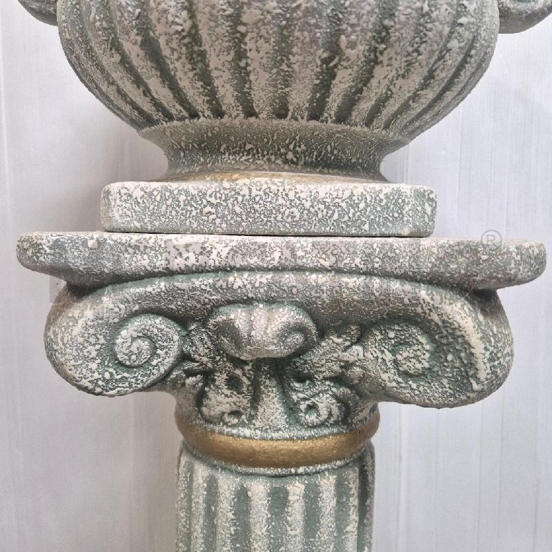 COLONNA CAPITELLO PIÙ VASO VERDE PUNTINATO RIGA DORATA RESINA | Mercatino dell'Usato Cervia 3