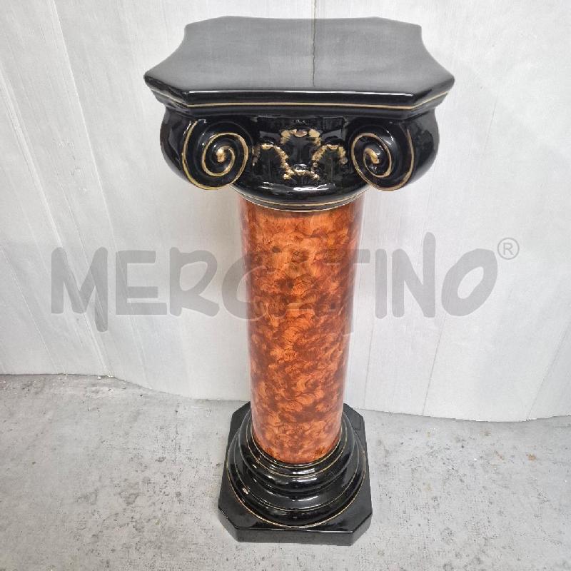 COLONNA PIÙ VASO CERAMICA NERA DECORI DORATI | Mercatino dell'Usato Cervia 2