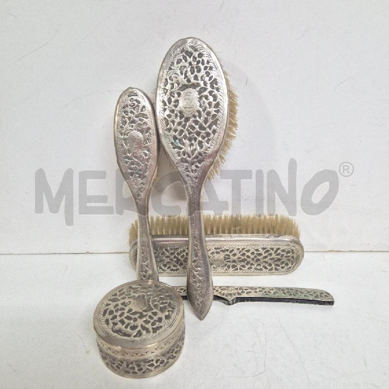 KIT BAGNO SPAZZOLA E SCATOLINA CON STEMMA | Mercatino dell'Usato Cervia 4