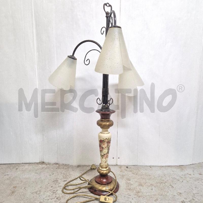 LAMPADA VIA VENETO CREMA E FIORI ROSA 3 LUCI | Mercatino dell'Usato Cervia 1