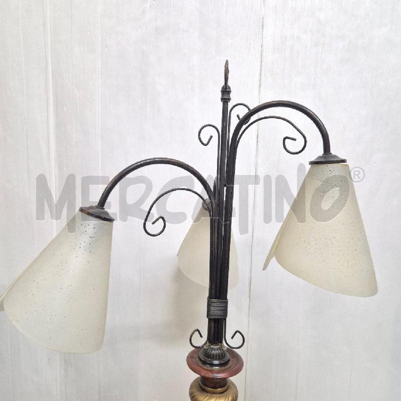 LAMPADA VIA VENETO CREMA E FIORI ROSA 3 LUCI | Mercatino dell'Usato Cervia 2