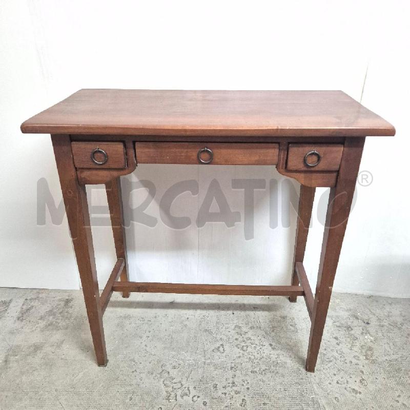 MOBILETTO SCRIVANIA LEGNO 3 CASSETTI MANIGLIE ANELLO METALLO | Mercatino dell'Usato Cervia 1