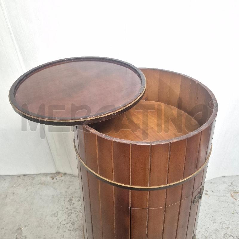 MOBILE PORTABOTTIGLIE IN LEGNO FORMA BOTTE CON LUCE INTERNA | Mercatino dell'Usato Cervia 3
