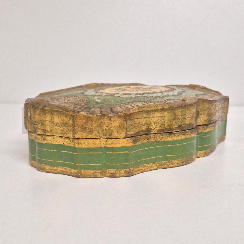 SCATOLA OVALE LEGNO DIPINTA ORO E VERDE | Mercatino dell'Usato Cervia 3