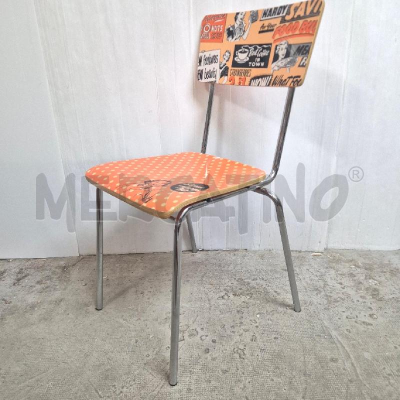 SEDIA ARANCIONE FUMETTO | Mercatino dell'Usato Cervia 4