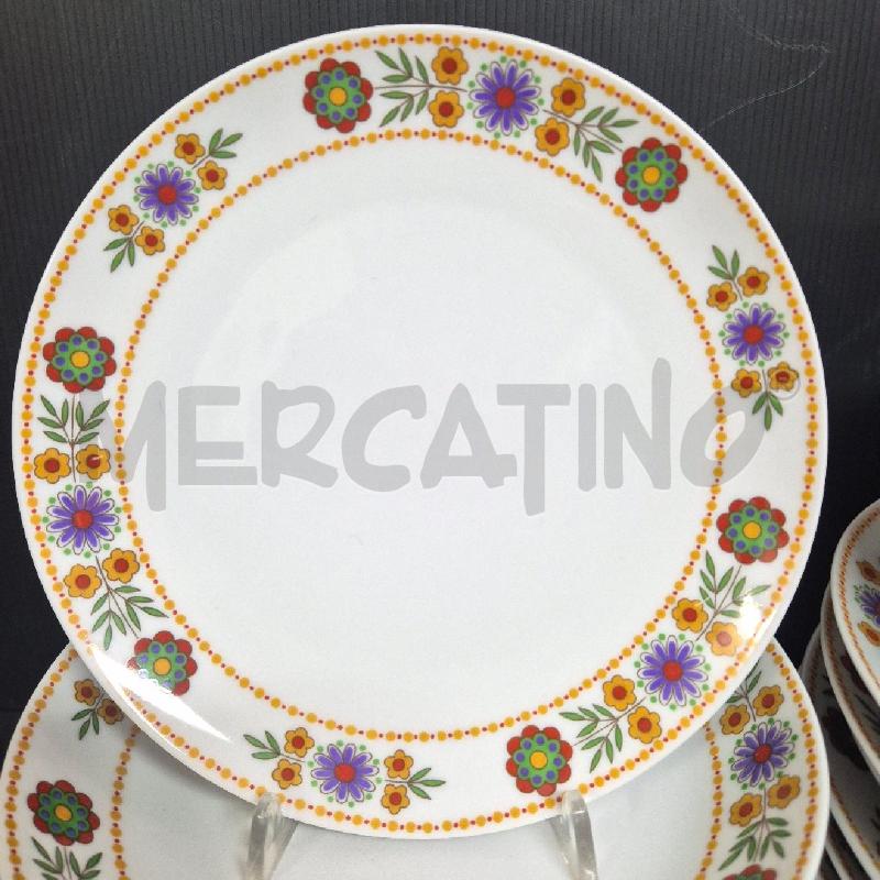 SERVIZIO PIATTI X10 HEINRICH GERMANY BIANCO FIORI  | Mercatino dell'Usato Cervia 3