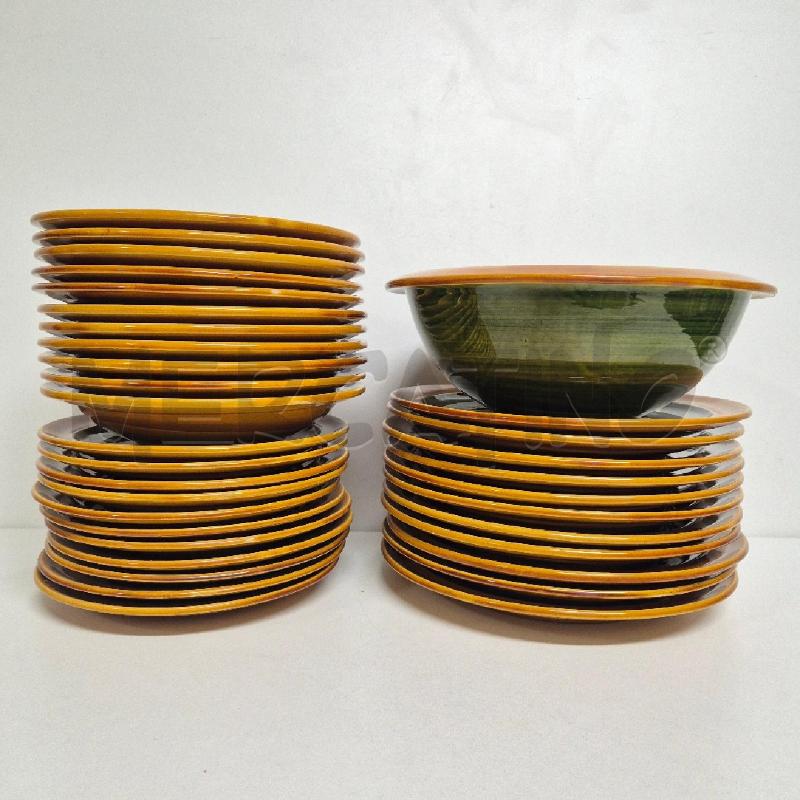 SERVIZIO X11 PIATTI SIC MARRONE/VERDI 2 CIOTOLE                  | Mercatino dell'Usato Cervia 3