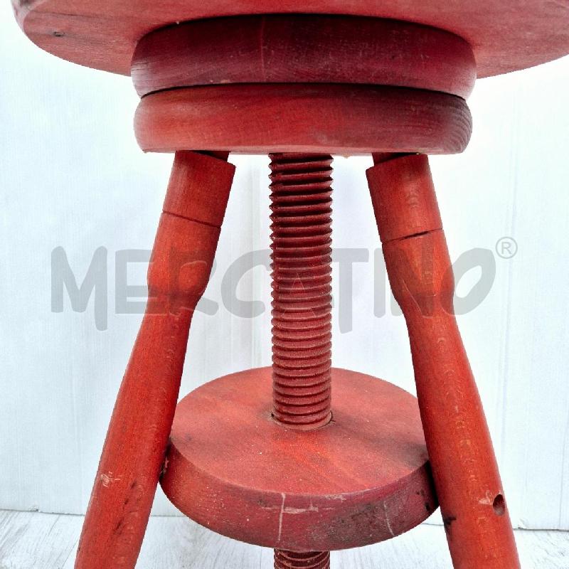 SGABELLO ROSSO LEGNO GIREVOLE | Mercatino dell'Usato Cervia 3